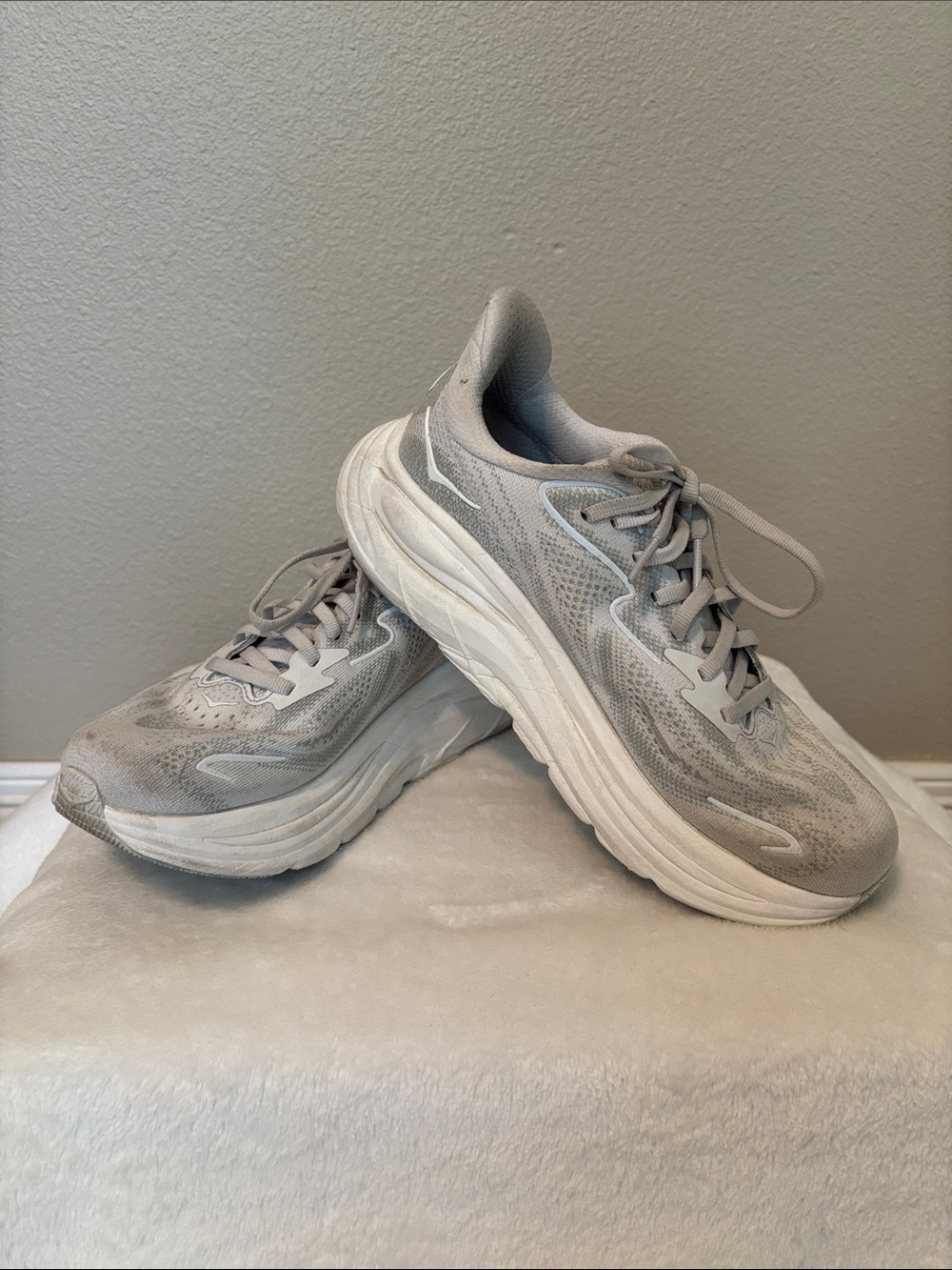 Hoka Clifton 10 Light  Gray Women's Running Sneakers - Breathable Athletic Shoes